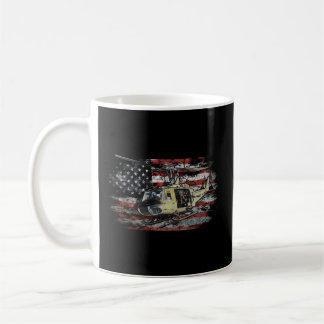 Huey Helicopter American Flagga Veteran Kaffemugg