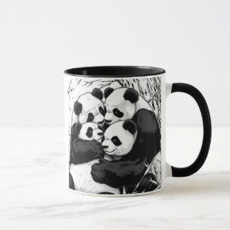 HUGGING PANDAS MUGG