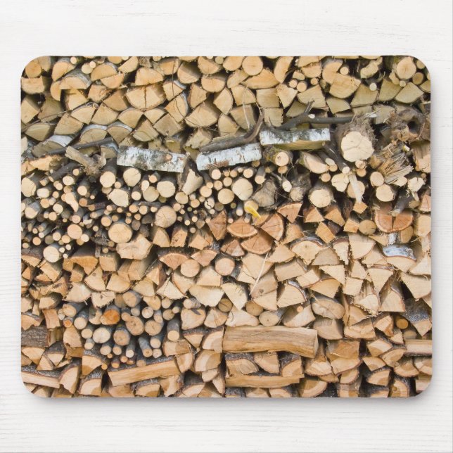 Huggit av trä på en högmousepad musmatta (Framsidan)