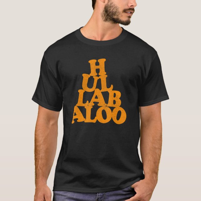 Hullabaloo In A Pile Of Letters Worn Effect T Shirt (Framsida)
