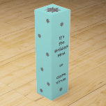 Humant jul Mamma vin Presentask För Vinflaska<br><div class="desc">Söt Silver Snowflake-designen "Det är Helgdagarna Mamma..Carpe Vinum'Vin Box.</div>