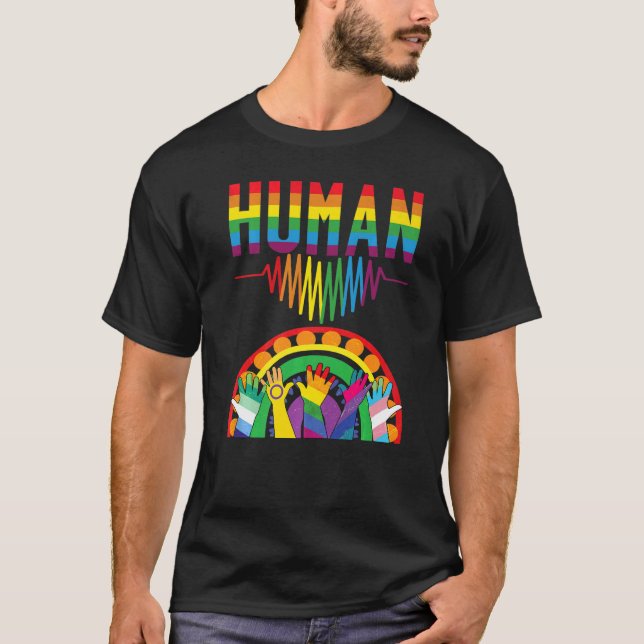 Humant med hjärtslag och händer med flaggor i t shirt (Framsida)