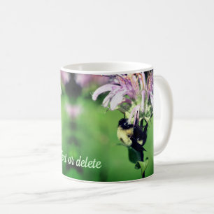 Humla på balkblomma Personlig för bin Kaffemugg
