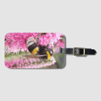 Humla på rosa blommor bagagebricka