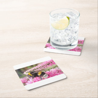 Humla på Rosa Blommor Bricka Underlägg Papper Kvadrat