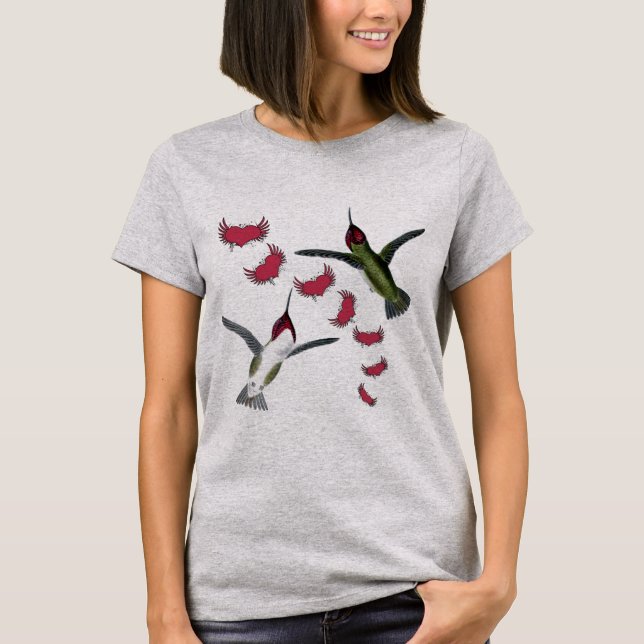 Humming Birds Grunge Hearths with Vingar T-shirt (Framsida)