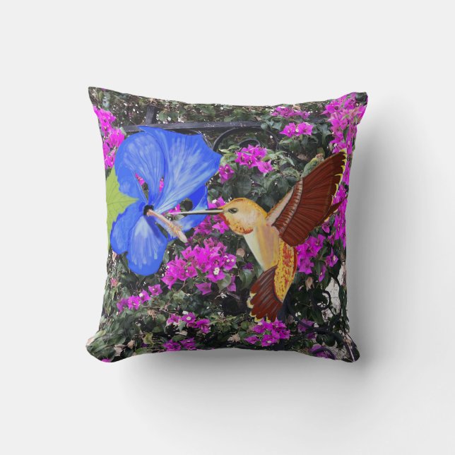 Hummingbird, Blue Hibiscus och Bougainvillea Kudde (Framsida)