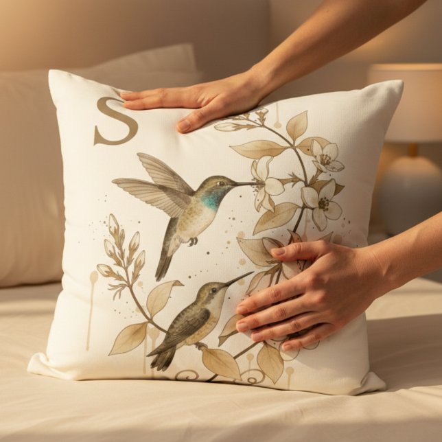Hummingbird Initial – Vintage blommig gåva till he Kudde (Hummingbird floral pillow)