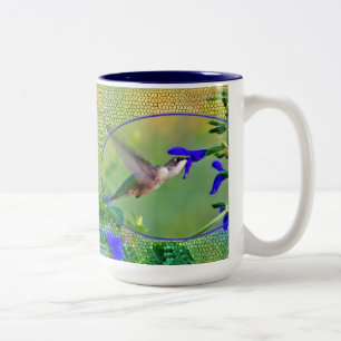 Hummingbird och glasaktigt glas Två-Tonad mugg