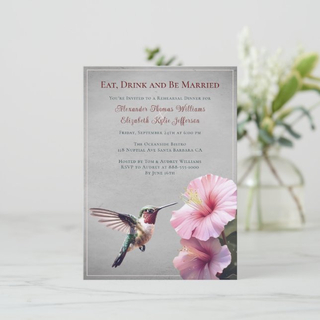 Hummingbird och Hibiscus | Grått Rehearsal Dinner Inbjudningar (Stående Fram)
