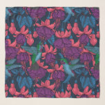 Hummingbird-trädgård i lila och blått sjal<br><div class="desc">Vektorlösa mönster med blommor från hand plockade fuchsia och hummingbird</div>