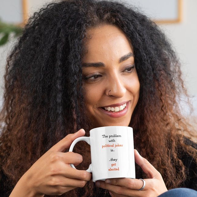 Humor-citatet för det politiska skämtsammet Politi Kaffemugg (Political Joke Funny Election Politics Humor Quote Coffee Mug)
