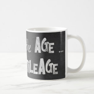 Humor på svarta kritor kaffemugg