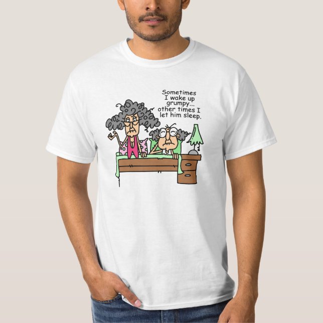 Humoristisk låt grumpy sova t shirt (Framsida)