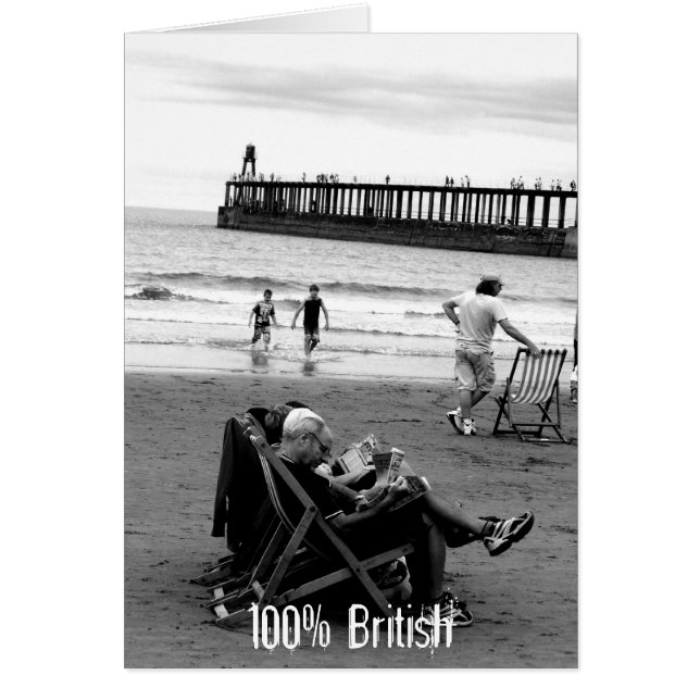 Humous British vid Seaside in Monochrome Hälsningskort (Framsidan)