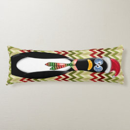 Humous Santa Penguin on Red and Grönt Zig Zags Kroppskudde