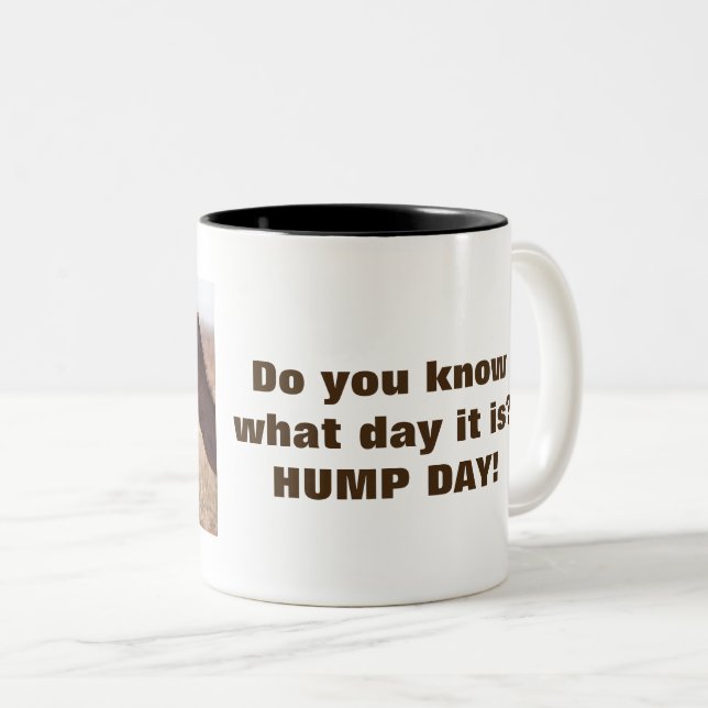 Hump Day Camels Två-Tonad Mugg (Framsida höger)