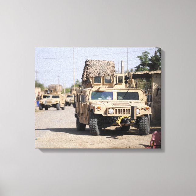 Humvees säkerhet under en patrullering canvastryck (Framsida)