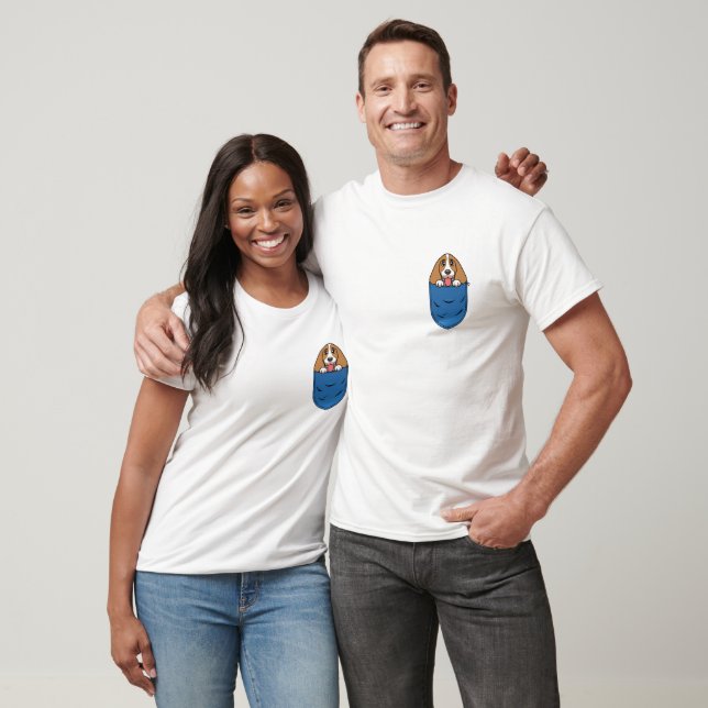 Hund Basset Hound i Pocket T-Shirt (Unisex)