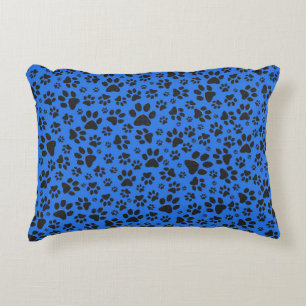 Hund Black & White Polka Dot på teknikblått Prydnadskudde