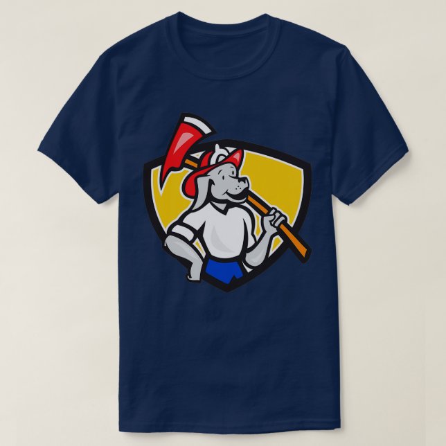 Hund Fireman Firefighter Fire Ax Shield Tecknad T Shirt (Design framsida)
