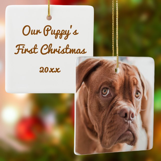 Hund Första julfoto Ceramic Ornament (Celebrate your pup's first Christmas with this First Christmas ornament. )