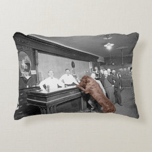 Hund Friendly Saloon Tavern Pub 1900-foto Prydnadskudde