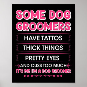 Hund Groomers har tatueringar - furologen Cuddl Poster