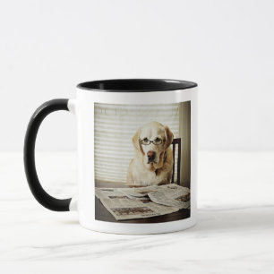 Hund i den rutinmässiga morgonen mugg