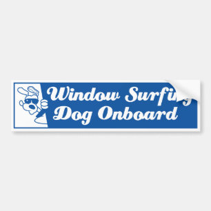 Hund i en bil bildekal