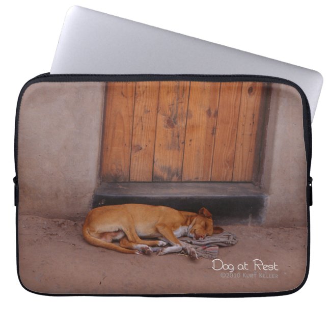 Hund i viloläge laptop sleeve (Framsidan)