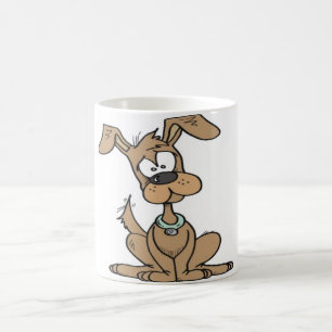 Hund med ett roligt förvirrat kaffemugg
