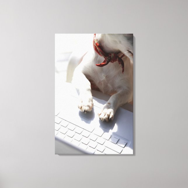 Hund med händer på en bärbar dator canvastryck (Framsida)