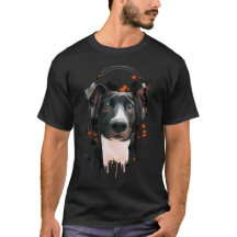 Hund med hörlurar. musikälskare