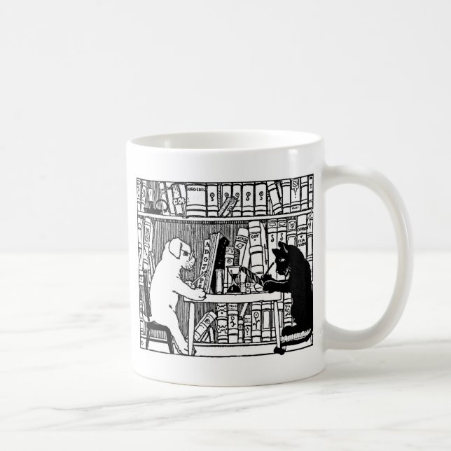 Hund och katt i bibliotek kaffemugg (Höger)