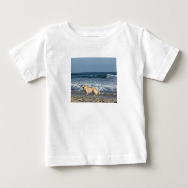 Hund på stranden t shirt (Framsida)