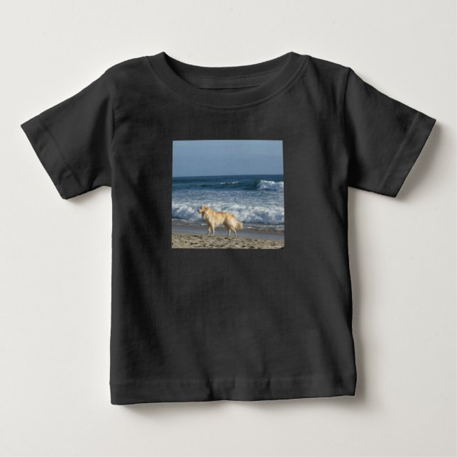 Hund på stranden t shirt (Framsida)