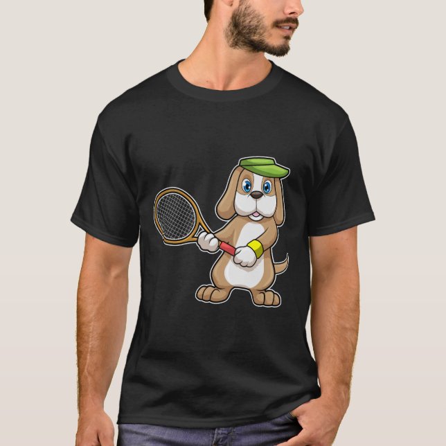 Hund på Tennis med tennis racket & Cap T Shirt (Framsida)