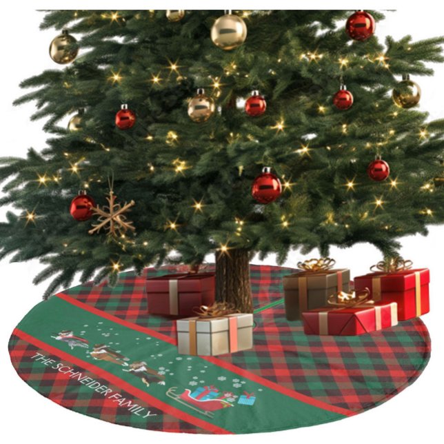 Hund Shelys Pulling jul Sleigh Play Julgransmatta Fleece (Red-Green Plaid with Shelites-as-Reindeers pulling a red Sleigh. Add your family name.)
