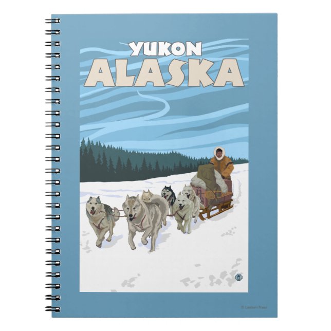 Hund Sledding Scene - Yukon, Alaska Anteckningsbok Med Spiral (Framsidan)