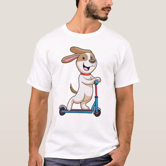 Hund som Biker med Scooter T Shirt (Framsida)