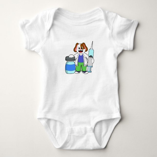 Hund som Doktor med sprutan T Shirt (Framsida)