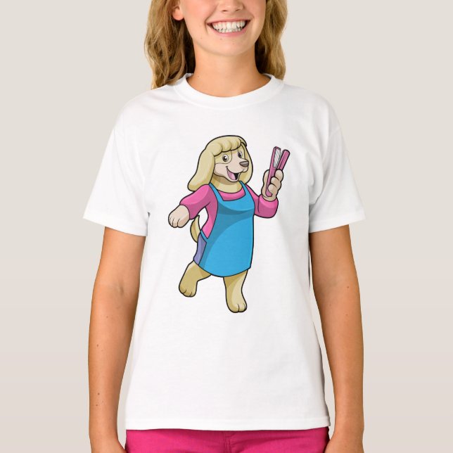 Hund som Hairdresser med Comb T Shirt (Framsida)