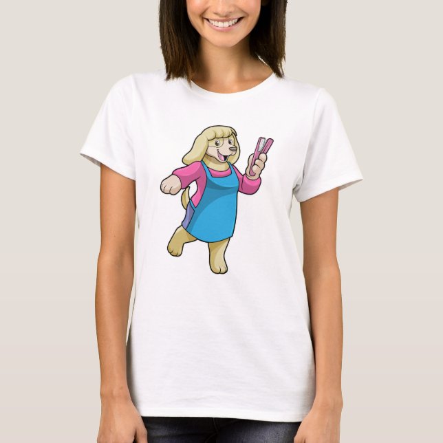 Hund som Hairdresser med Comb T Shirt (Framsida)
