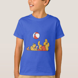 Hund som leker med bollTshirts och gåvor T-shirt