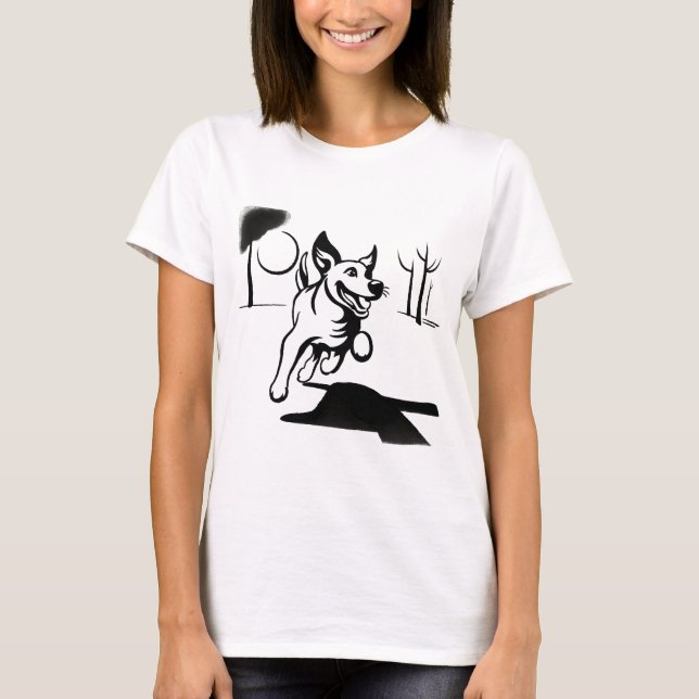 Hund Spelar Boll T Shirt (Framsida)