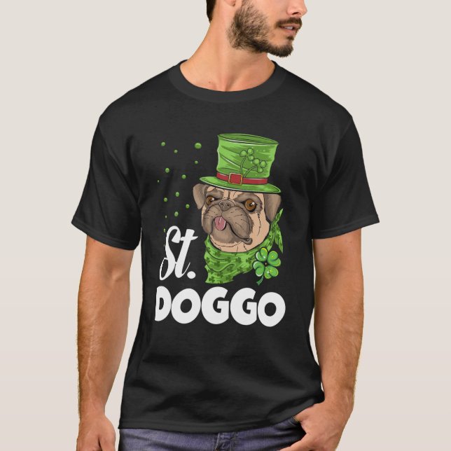 Hund St patrick's day St. Doggo Irish Pug Puppy Hu T Shirt (Framsida)