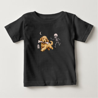 Hund stjäl ben från skelett Goldendoodle-meme T Shirt