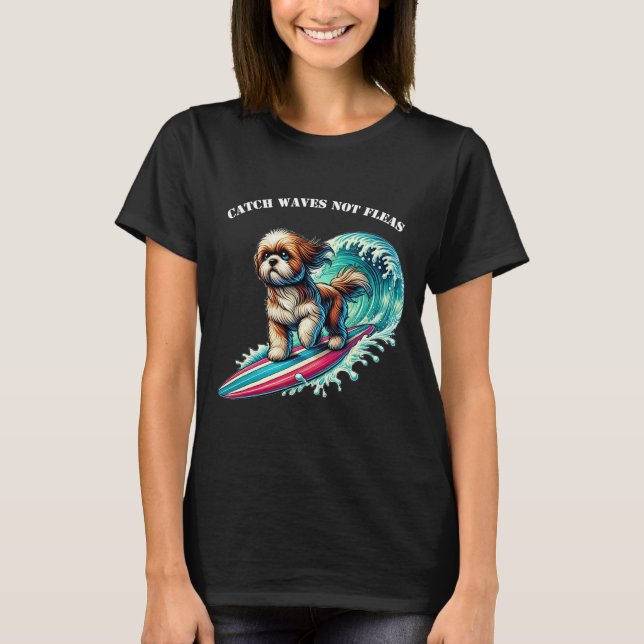 Hund Surfning med en surfboard Riding a Big Wave U T Shirt (Framsida)