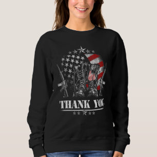 Hund Ta, stressad minnesdag, Flagga militärbollar T Shirt